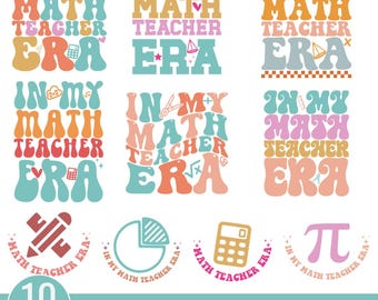 Può includere: Una collezione di dieci design in stile retrò con la scritta "In My Math Teacher Era" in vari schemi di colori. I design includono icone matematiche come calcolatrici e grafici a torta, perfetti per insegnanti o appassionati di matematica.
