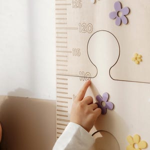 Floral Wooden Growth Chart | Daisy Height Ruler for Kids | Montessori Wall Decor | Baby Girl Room Decor | Toddler Gift | Ready to Hang