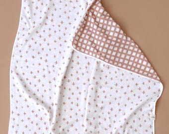 Double-Sided Muslin Baby Blanket | Love