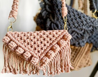 Handmade Macrame Bag with Wooden Handles,cotton thread,Eco Friendly,Stylish and fashionable,Handbag,Crossbody Bag,Macrame Clutch Purse