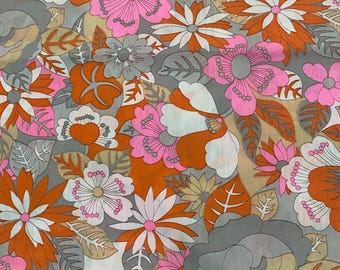 Amazing Vintage 1960s Retro Patterned Floral Fabric in Fantastic Pink and Orange!