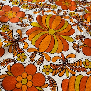 Absolutely Stunning Vintage 1970s Bright and Beautiful Fabric!
