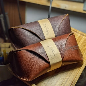 Lederen brillenhoes I Gepersonaliseerde brillenhoes I Monogram brillenhoes I Koffer voor bril I gepersonaliseerde geschenken I geschenken voor hem