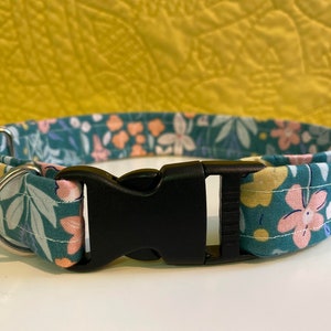 Girl Dog Collar, Girly Dog Collar, Cute Dog Collar, Handmade, Unique Dog Collar, Dog Collar, Flower Dog Collar, Female Dog Collar