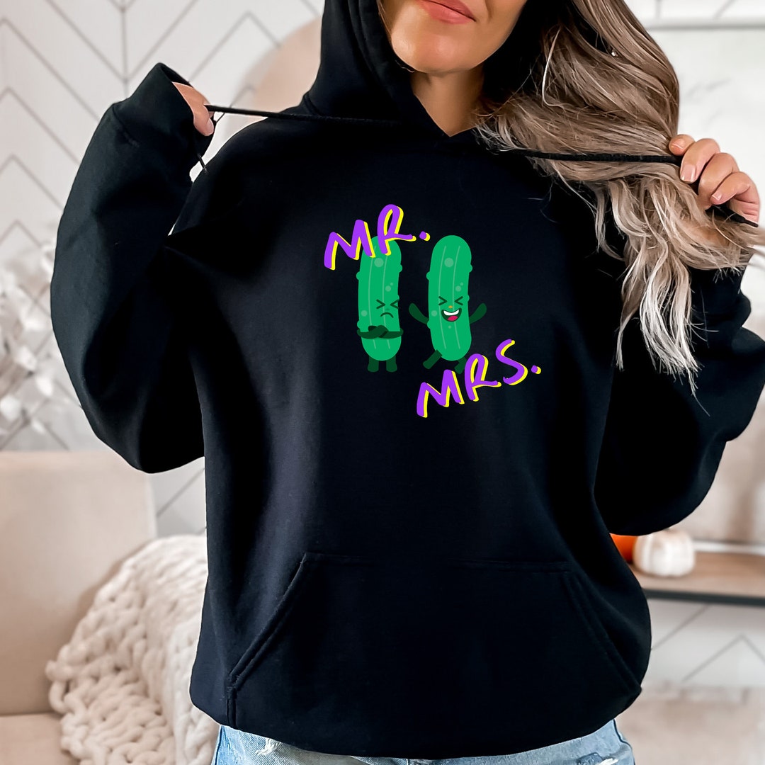 Mr and Mrs Funny Couples Marriage Pickle Personality Humor Etsy