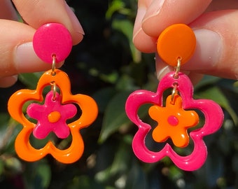 Hippie 60's style earrings, Mismatched retro flower jewelry, Colorful 70's groovy accessories, Flower power vintage jewels, Polymer clay