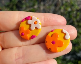 60's inspired stud earrings, Tiny cute flower jewelry, Polymer clay groovy style accessories, Hippie colorful lightweight jewels,Retro bijou