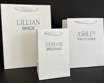 Personalized Bridal Party Bags, Custom Bags for your Bridal Party, Maid of Honor Gift Bag, Bridesmaid Gift Bags, Personalized Gift Bags