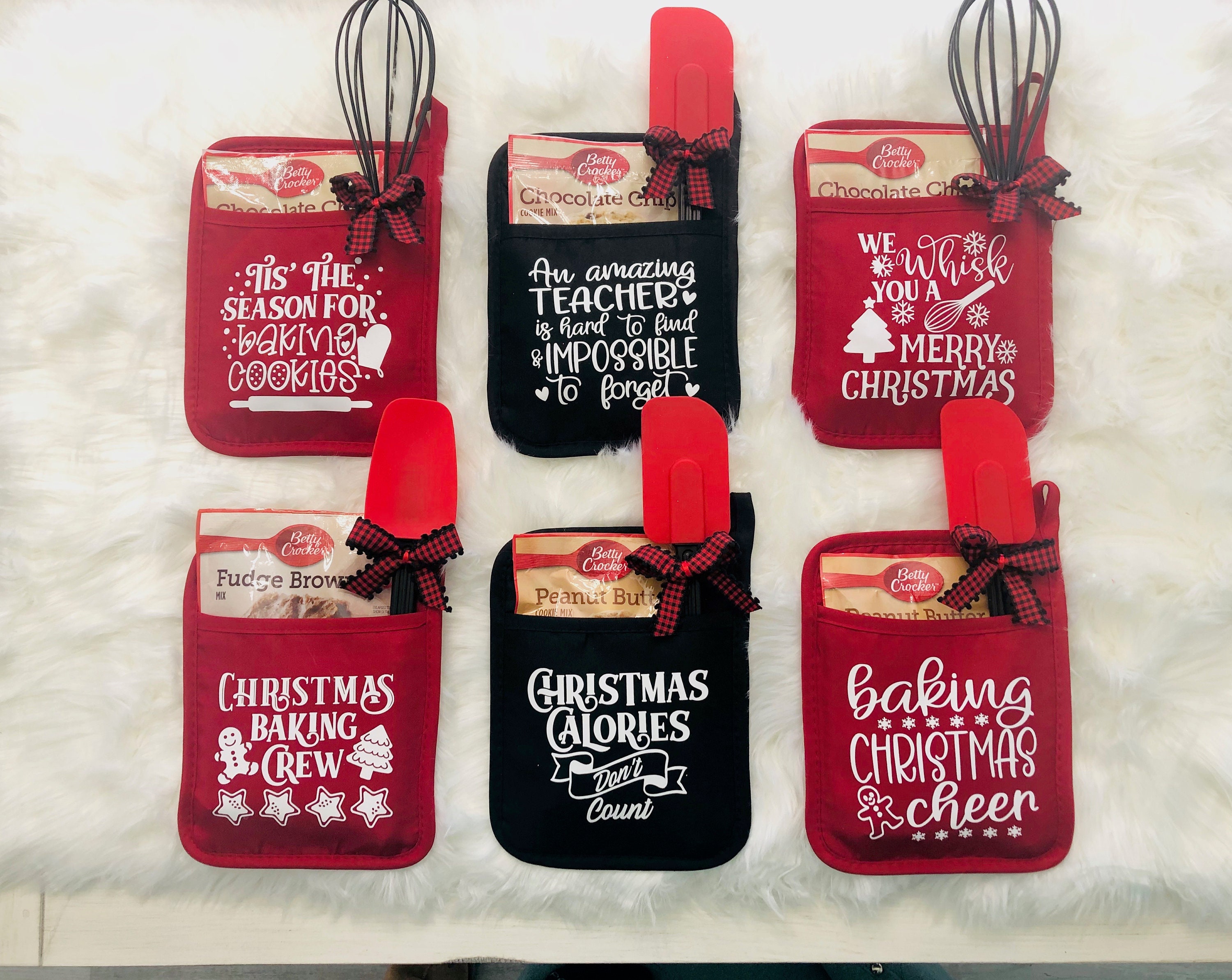 Christmas Pot Holder Gift Oven Mit Gift, Neighbor Gift, Teacher Gifts, Christmas  Gifts for a Baker, Holiday Baking Set 