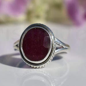 Burma Ruby Stone Ring, Sterling Silver Ring, Natural Gemstone, Oval Gemstone Ring, Faceted Gemstone Ring, Split Band Ring, Statement Ring