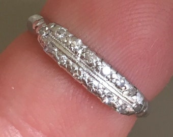 Obrączka ślubna Art Deco z platyny, z podwójnym rzędem diamentów, lata 20. XX wieku, amerykańska, ręcznie robiona