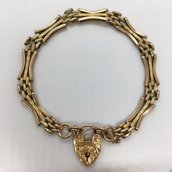 English Victorian Heart Lock Bracelet in 9k Yellow Gold