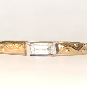 Edwardian Style 14K Ring gold Baguette Diamond 2mm Band