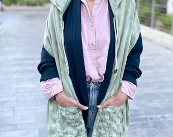 Green Hooded Scarf with Pockets, Tie-Dye Cotton Cowl