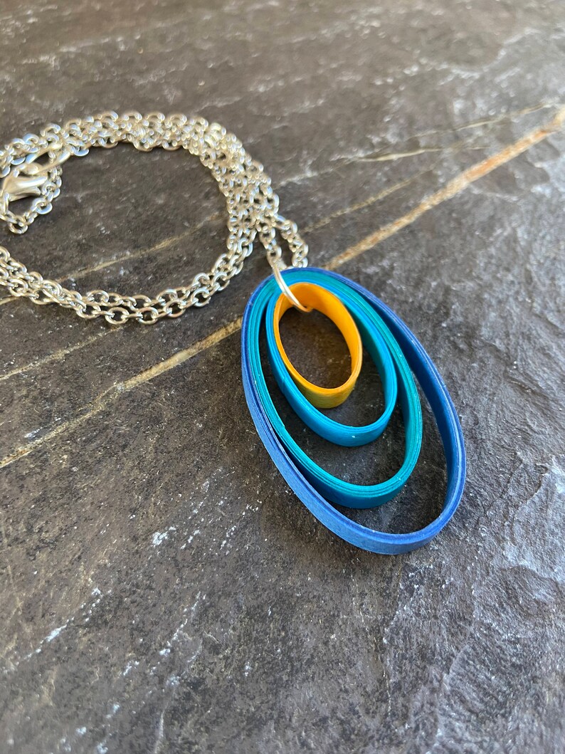 Macaw Concentric Oval Quilled Earring and Necklace Set Etsy