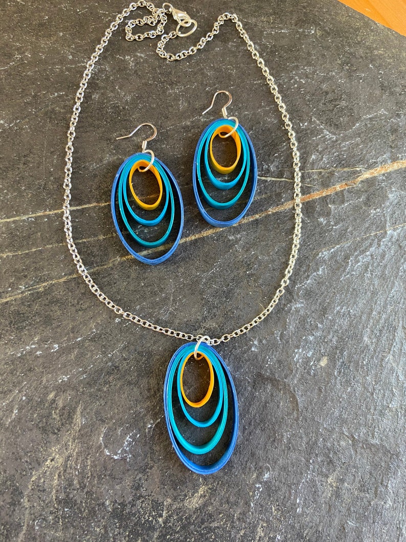 Macaw Concentric Oval Quilled Earring and Necklace Set Etsy