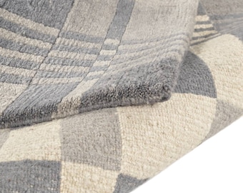 Hand Knotted 100% Wool Rug, Silver Grey Geometric Nepal Rug