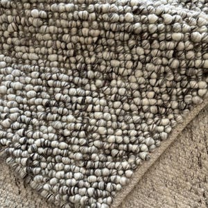 Boho Style Grey / White Hand Woven Wool Rug - Uneven Chunky Yarn - Custom Sizes Available - TheBrotherSisterCo.