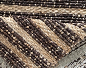 Personalized Braided Jute Rug – Hand-Knitted Loop Design, Golden Brown