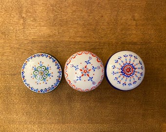 Handpainted Ceramic Knobs 32 mm