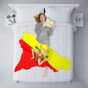 Sicilian Flag Map Freeform Microfiber Fleece Blanket Sicily Flag Blanket Gift For Sicilians Sicily Lovers Sicilian Flag Micro Fleece Blanket