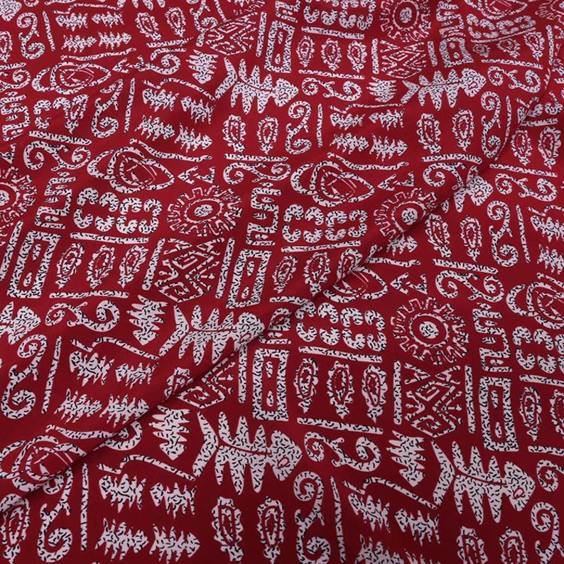 Silk Crepe de Chine Fabric With Fashion Pattern Fabric Width 44 Inch 16 mm By the Yard or Meter,Dress fabric