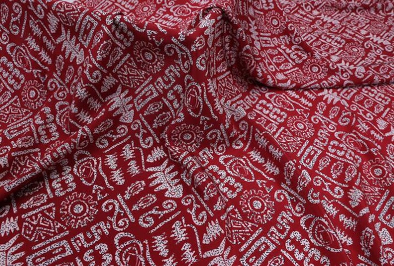 Silk Crepe de Chine Fabric With Fashion Pattern Fabric Width 44 Inch 16 mm By the Yard or Meter,Dress fabric