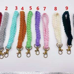 Cadena para teléfono móvil sencilla tejida a mano, correa para la muñeca, colgante de llavero, accesorios para billetera, regalo para ella, minimalismo