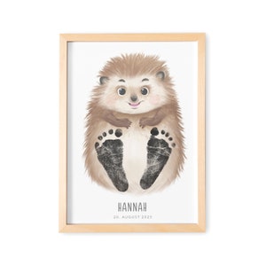 Fußabdruck Baby Bild mit Igel Fußabdrücke Poster Babygeschenk mit Tieren Geschenk zur Geburt (Ohne Farbe)