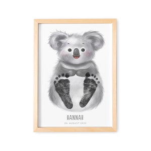 Fußabdruck Baby Bild mit Koala Fußabdrücke Poster Babygeschenk mit Tieren Geschenk zur Geburt (Ohne Farbe)