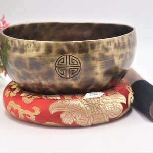 beautiful 6 inch diameter hand made full moon singing bowl-use for meditation, yoga , sound healing- peace live and gift set bowl