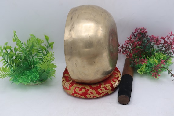 直径7インチのアンティークシンギングボウル - チベットのビンテージ