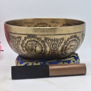 8 inch diameter super fine quality hand made singing bowl- meditation, sound healing - peace and mindfulness bowl- made in nepal