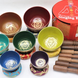 seven chakra color singing bowl set-set of 7 singing bowl -Chakra Healing bowl set from Himalayan -Best for Healing and balancing chakra