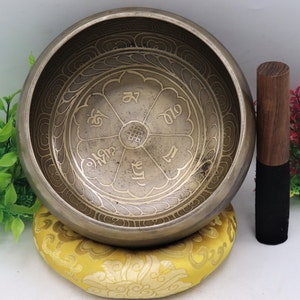 7  inch diameter om mane pad-me hum  mantra hand made singing bowl- meditation, sound healing - peace and mindfulness bowl- made in Nepal