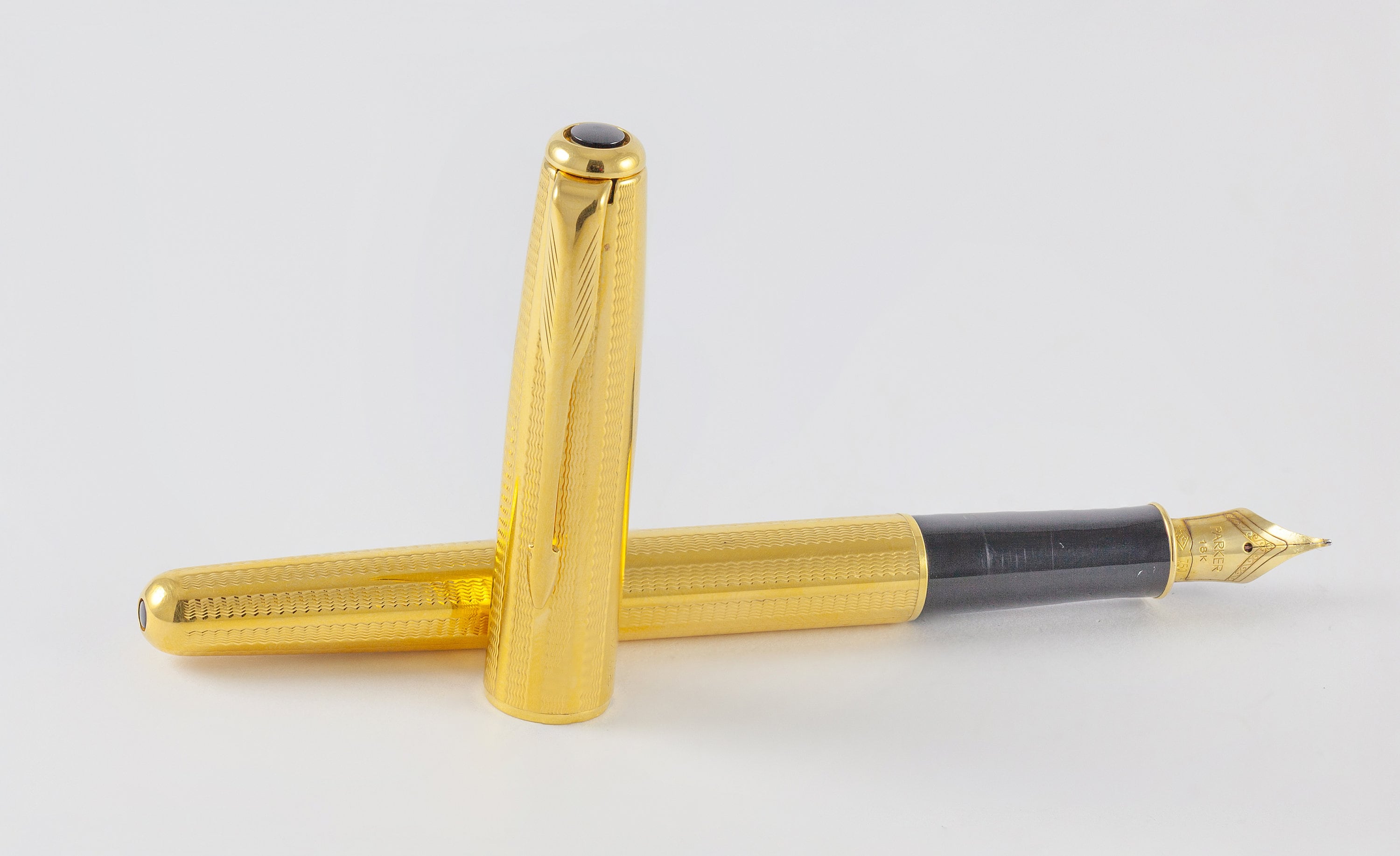 Parker sonnet France IIIL金のペン先 18K 750 sonnet_fp_blackgold_f_1.jpg