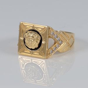 18k 750 gold ring