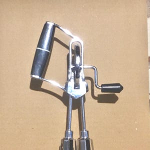 Retro 70's egg beater, hand mixer, Pancake mixer, whisk...