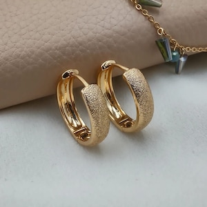 Patterned Wide Gold Hoop  Earrings, Lightweight Chunky Gold Hoop Earrings, Bold Hoop Earrings, Christmas Gift For Her, Gifts For Her