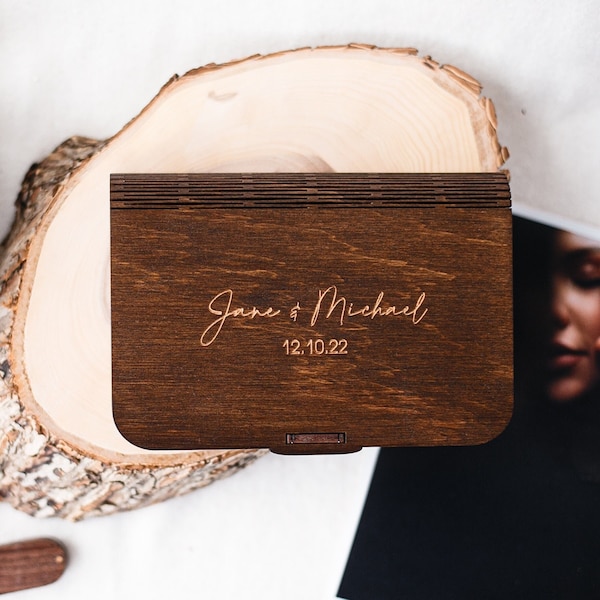 Engraved Wooden photo box for 4x6" prints, wedding photo box, wedding keepsake, print box for photographers, personalized box for photo