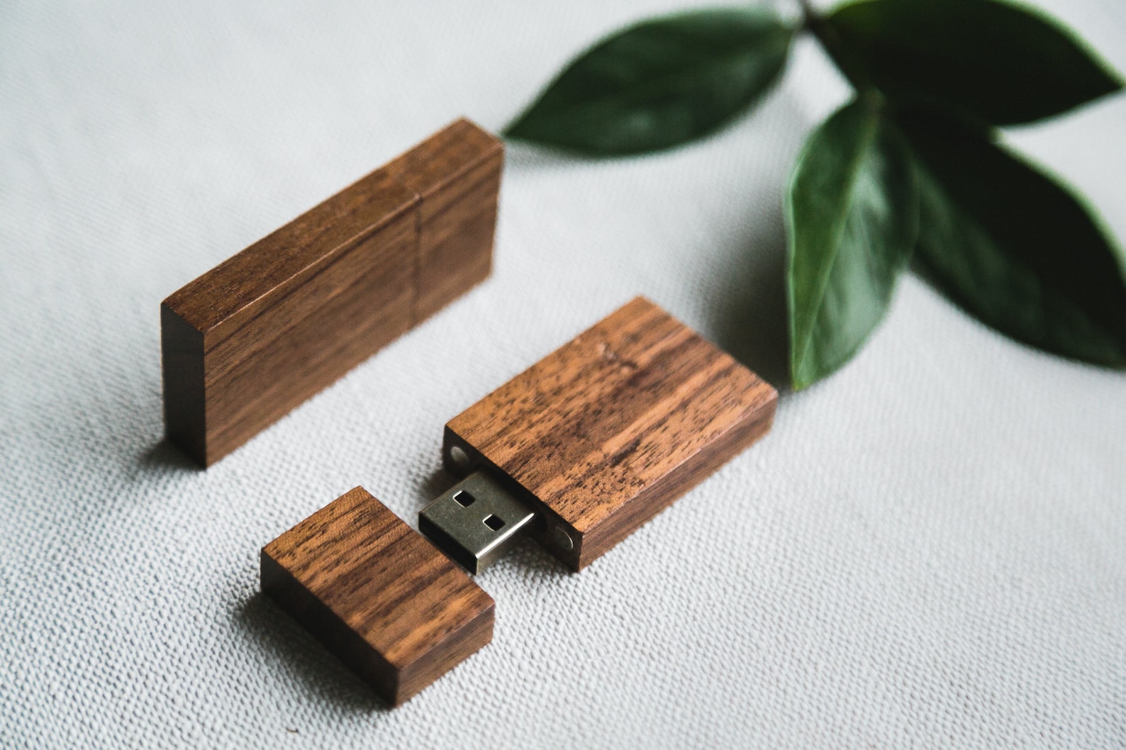 Custom USB Wooden Flash Drive | Rectangular USB Flash Drives | Flash ...