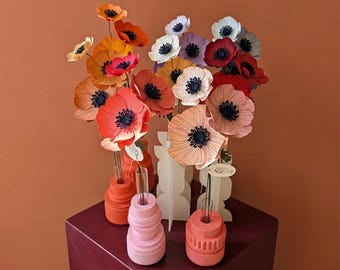 VOORBESTELLEN Handgemaakt boeket van papieren anemonen – 3 bloemen met kleurverloop – Kleurrijke, poëtische decoratie – 7 kleuren