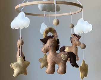horse mobile felt, Horse Baby mobile for neutral nursery, horse crib mobile,  cowboy mobile, western nursery mobile horse, boho nursery