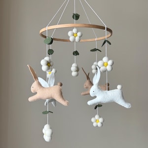 felt bunny mobile, rabbit nursery mobile, bunny crib mobile,bunny baby mobile, flower mobile, Daisy mobile, Garden rabbit crib mobile