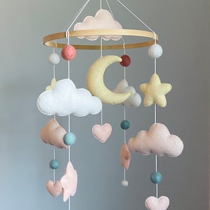 Mobiel babymeisje/vilt wolk mobiel/ wolk baby mobiel baby/ ster mobiel/ wieg mobiel meisje/ zonnestelsel mobiel/ hangende mobiel baby