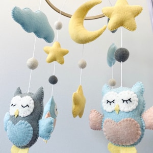 Flying bird mobile/ Owl mobile/ felt Baby Mobile girl/ woodland mobile/ Nursery Mobile/ hanging mobile/ Baby Mobile boy/ Crib mobile girl