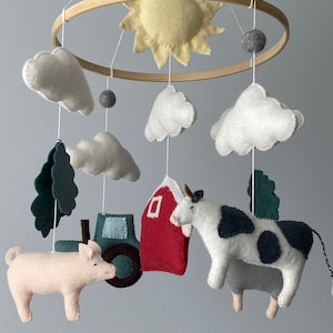 Felt baby mobile girl/ Farm animal mobile, Farmhouse baby crib mobile boy/ Farm animal nursery mobile, cloud mobile, tractor mobile/