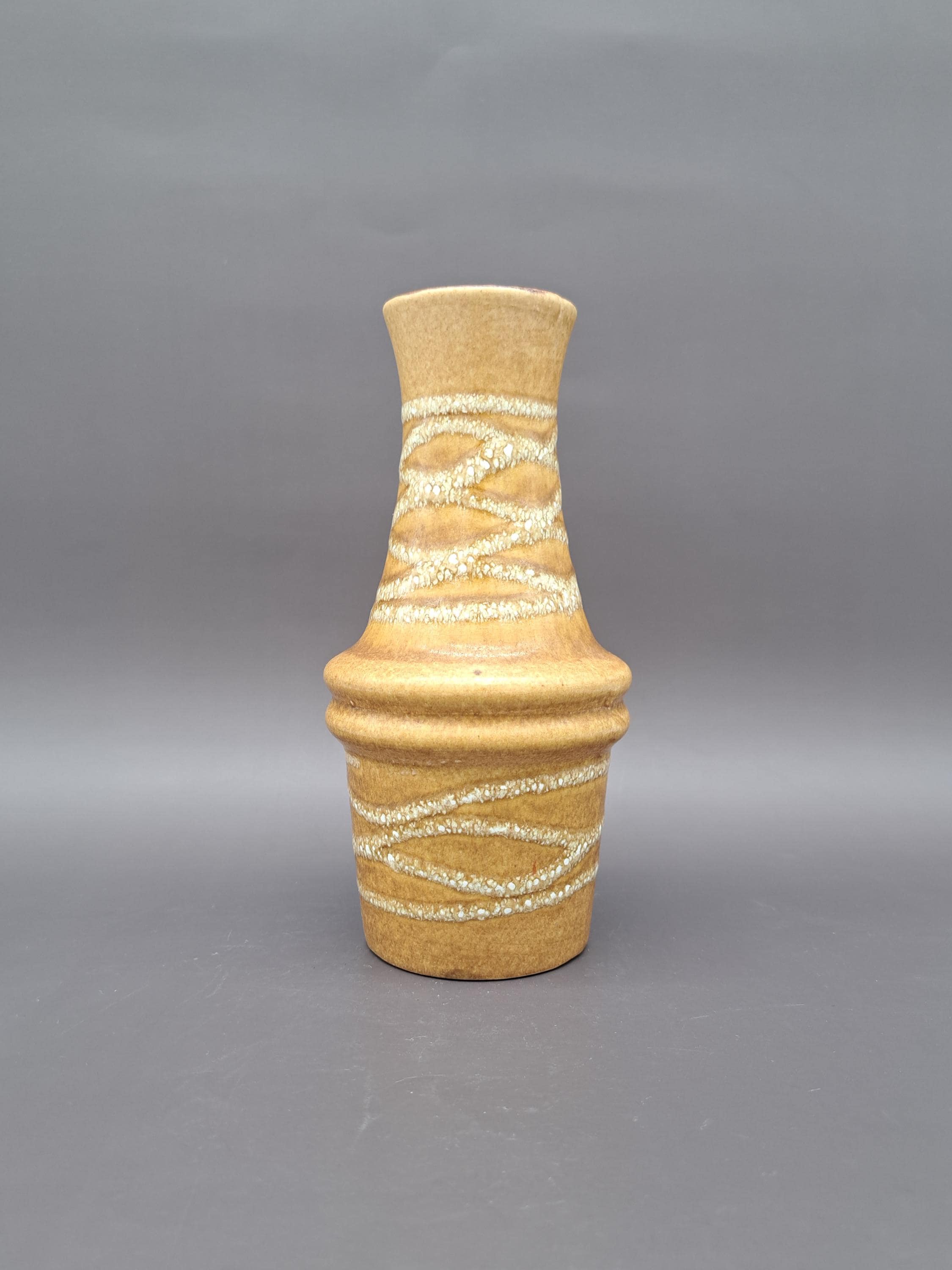 Mid Century West Germany Scheurich Vase 209-18 Fat Lava Ceramics
