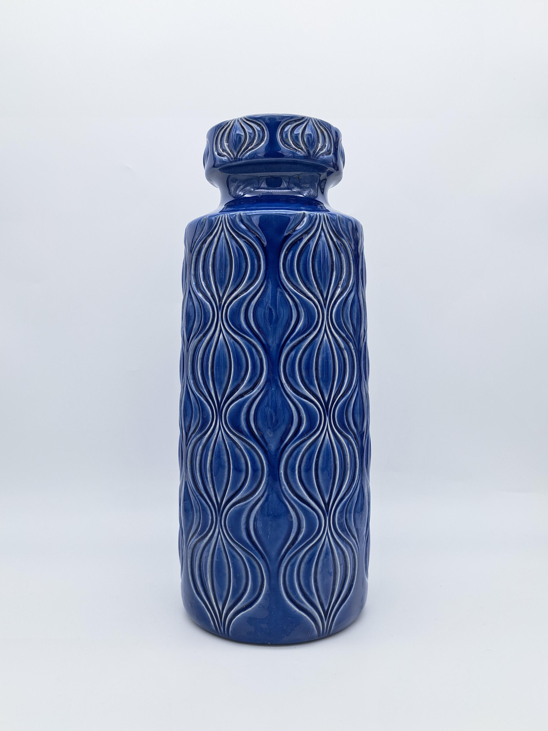 多色陶器花瓶 多色使いの陶器花瓶 多色使いの陶器花瓶