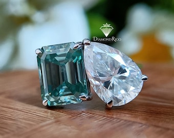 Toi Et Moi Moissanite Solitaire Engagement Ring, 6TCW Green Emerald and Colorless Pear Cut Two Stone Dainty Cocktail Ring, Gifts